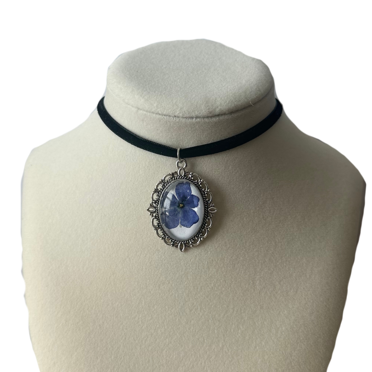 Antique Frame Flower Velvet Choker (Blue)