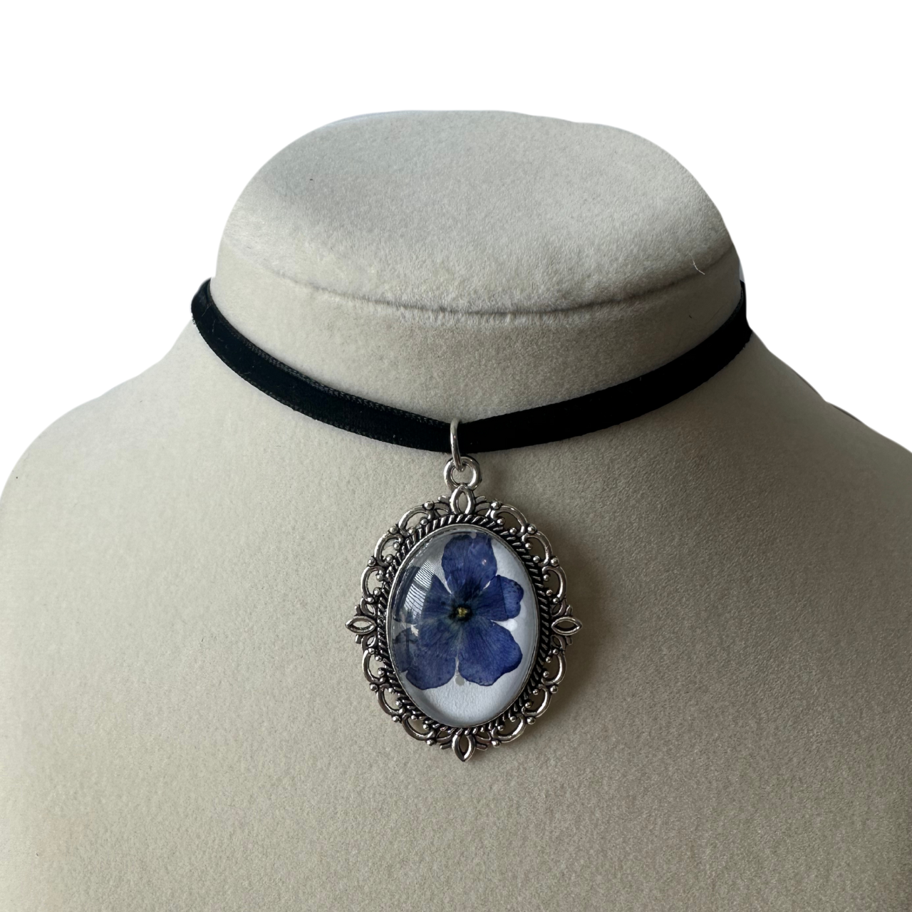 Antique Frame Flower Velvet Choker (Blue)