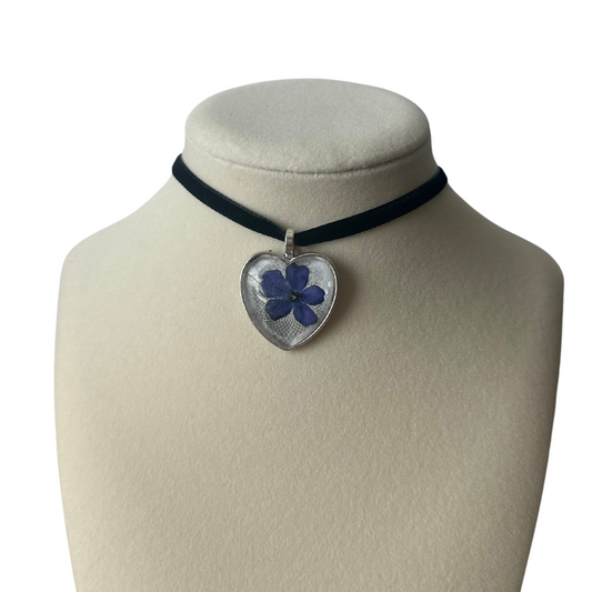 Heart Flower Velvet Choker (Blue)