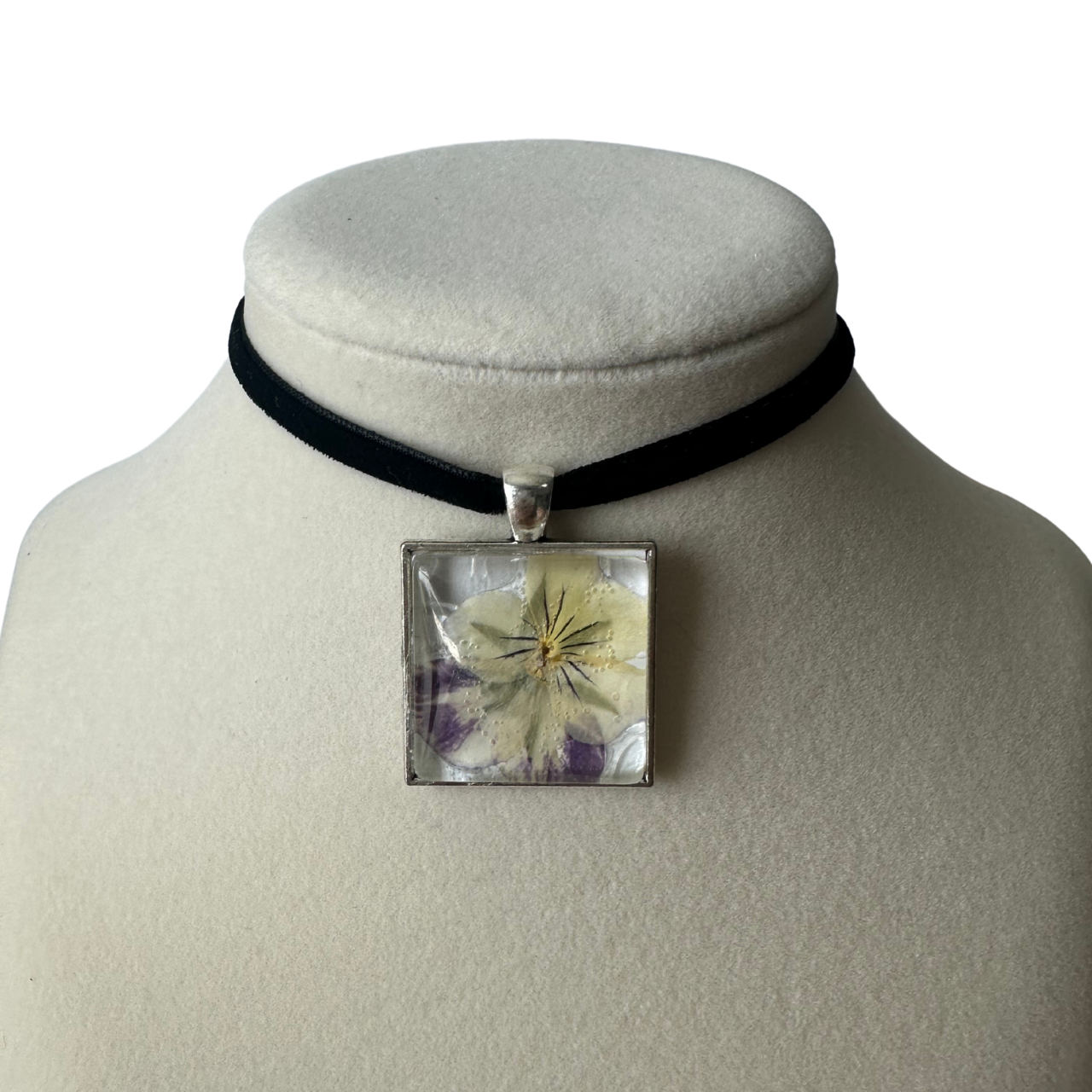 Square Flower Velvet Choker (Cream/Blue)