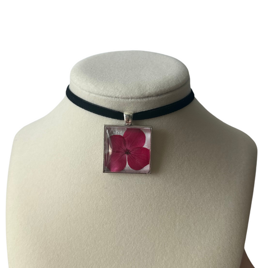 Square Flower Velvet Choker (Hot Pink)